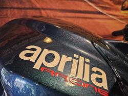2016 Aprilia Tuono V4 1100 RR Tuono Black