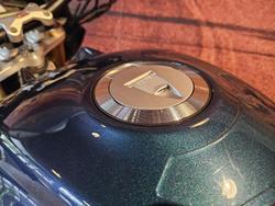 2016 Aprilia Tuono V4 1100 RR Tuono Black