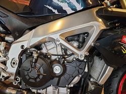 2016 Aprilia Tuono V4 1100 RR Tuono Black