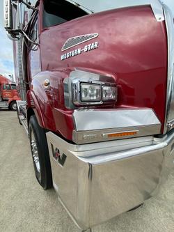 2016 Western Star 5800 Series