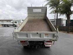 2016 Isuzu Nlr 45-150 NLR 55/45-150 Tipper