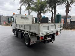 2016 Isuzu Nlr 45-150 NLR 55/45-150 Tipper