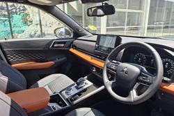 2025 Mitsubishi Outlander Exceed Tourer