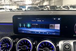 2025 Mercedes-Benz GLB-Class GLB200