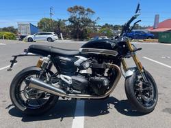 2025 Triumph Speed Twin 1200 RS Speed Twin Black