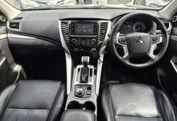 2016 Mitsubishi Pajero Sport Exceed