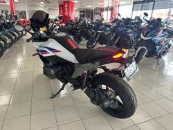 2025 BMW R 1300 RS Performance R 1300 White