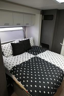 2018 Jayco Journey Slide-Out 21.66-3