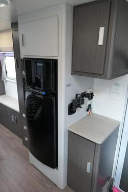 2018 Jayco Journey Slide-Out 21.66-3