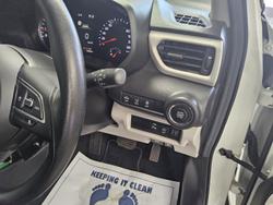 2024 Suzuki Swift Hybrid UZ Pure White