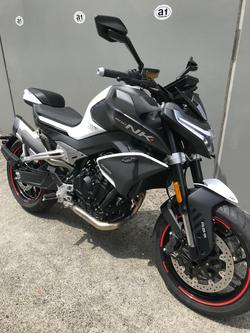 2025 CFMOTO 800NK Advance