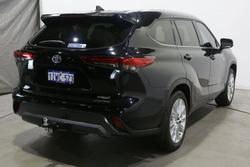 2022 Toyota Kluger Grande