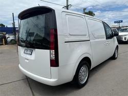 2023 Hyundai STARIA LOAD