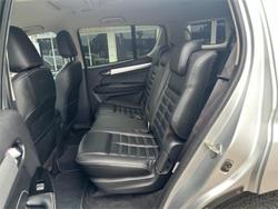 2017 Isuzu MU-X LS-T