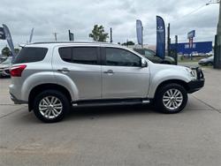 2017 Isuzu MU-X LS-T