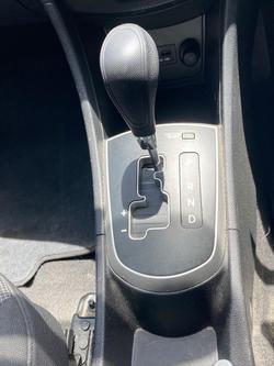 2013 Hyundai Accent Active