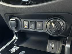 2025 Nissan Navara ST-X DUAL CAB