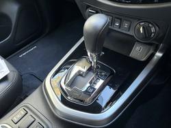 2025 Nissan Navara ST-X DUAL CAB