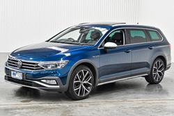 2022 Volkswagen Passat Alltrack 162TSI Premium