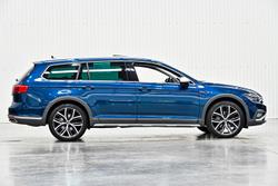 2022 Volkswagen Passat Alltrack 162TSI Premium