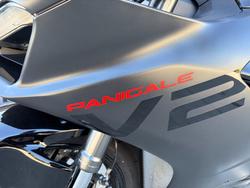 2024 DUCATI PANIGALE V2