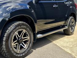 2017 Isuzu MU-X LS-T MY17 4X4 Dual Range Cosmic Black