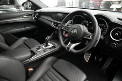 2023 Alfa Romeo Stelvio Quadrifoglio