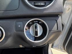 2012 Mercedes-Benz C-Class C250 BlueEFFICIENCY Avantgarde W204 MY12 Palladium silver