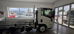 2026 Isuzu Nlr 45-150 Dt D25 Tray