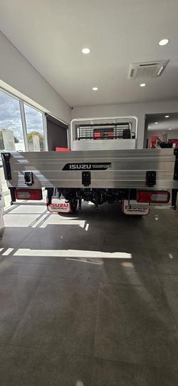 2026 Isuzu Nlr 45-150 Dt D25 Tray