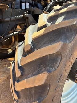 2012 Rogator 1300 Self propelled Sprayer