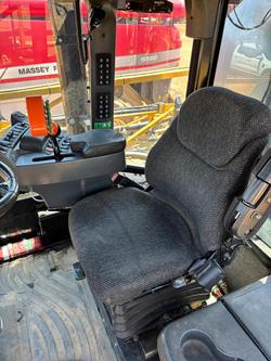 2012 Rogator 1300 Self propelled Sprayer