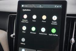 2025 Volvo XC60 Plus B5 Bright