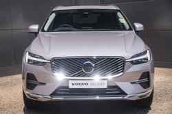 2025 Volvo XC60 Plus B5 Bright