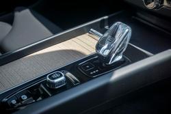 2025 Volvo XC60 Plus B5 Bright