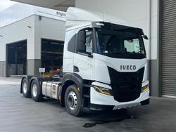 2025 Iveco S-Way AT460
