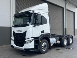 2025 Iveco S-Way AT460