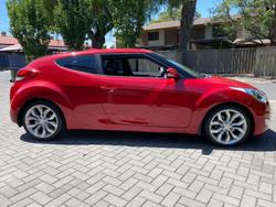 2011 Hyundai Veloster FS Veloster Red