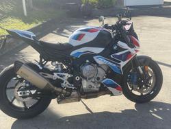 2024 BMW M 1000 R
