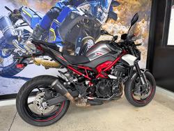 2025 Kawasaki Z900 (ZR900) Grey