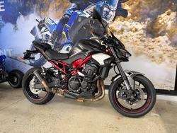 2025 Kawasaki Z900 (ZR900) Grey