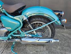 2025 Royal Enfield 2025 Royal Enfield 650CC Classic 650 MID Teal Green