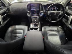 2019 Toyota Landcruiser VX