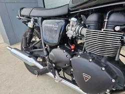 2015 Triumph BONNEVILLE T100 BLACK Black