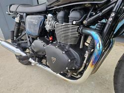 2015 Triumph BONNEVILLE T100 BLACK Black