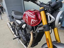 2024 Triumph SPEED 400 Red