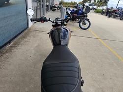 2024 Triumph SPEED 400 Red