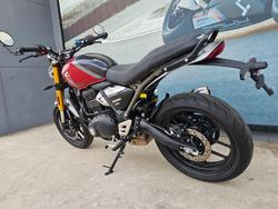 2024 Triumph SPEED 400 Red