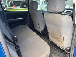 2014 Toyota Hilux HILUX 4x4 3.0L T/D D/C A/T SR5 1R77200 002 Tidal Blue