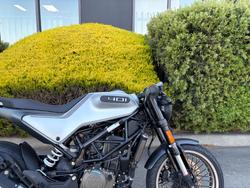 2021 Husqvarna SVARTPILEN 401